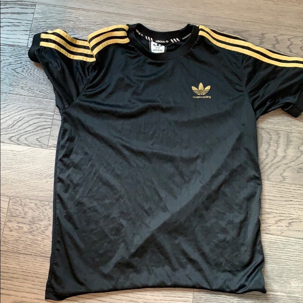 Adidas shirt